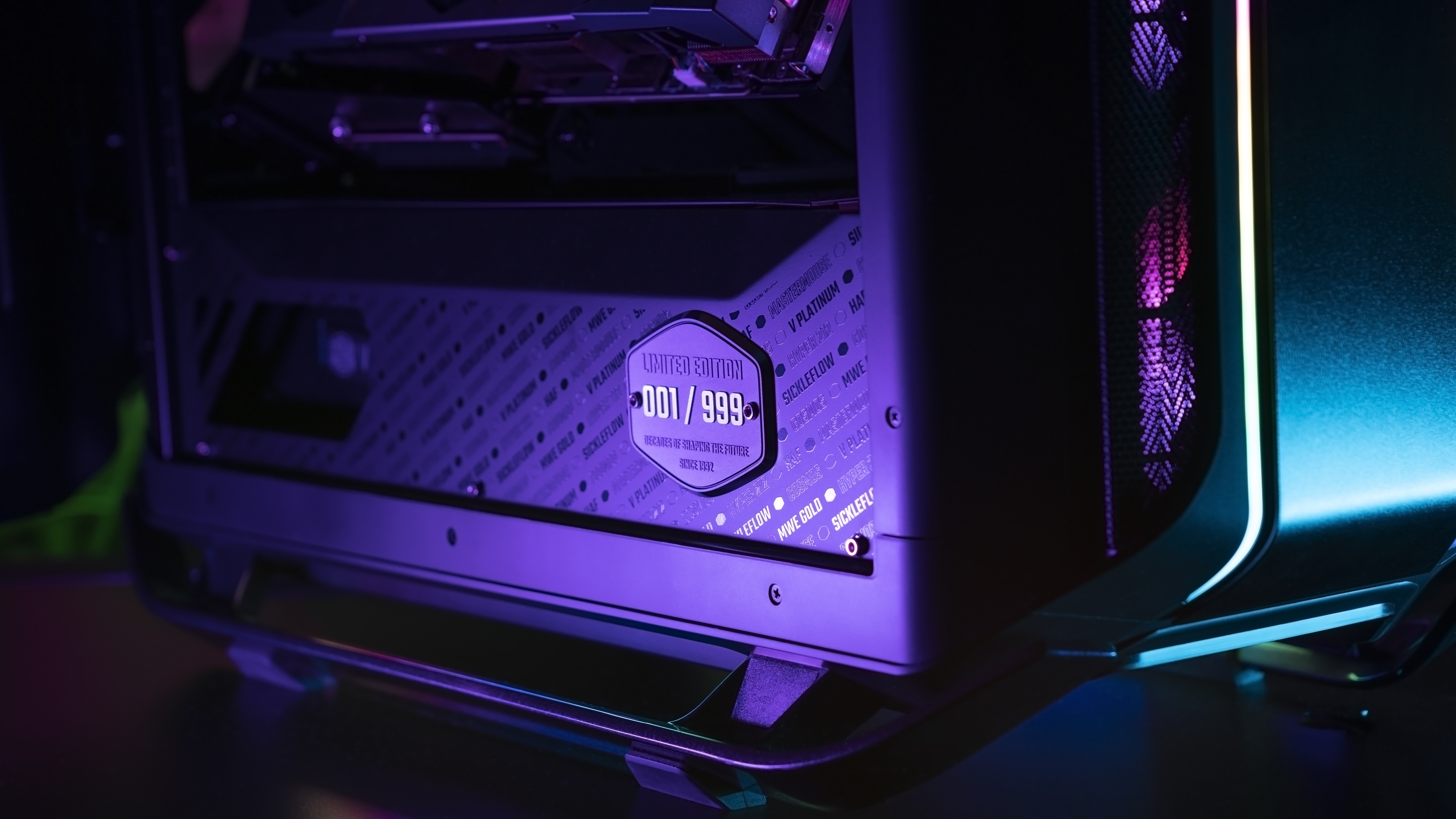 Cooler master cosmos infinity. Cooler Master Cosmos c700m Infinity Edition.