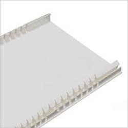 Крышка Legrand 010521 DLP 65 белый 2м