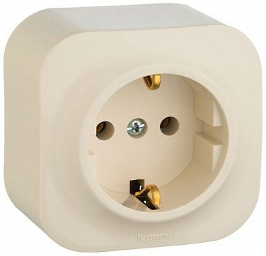 Розетка силовая Legrand Quteo (782250) откр. зазем. штор. IP20 слоновая кость