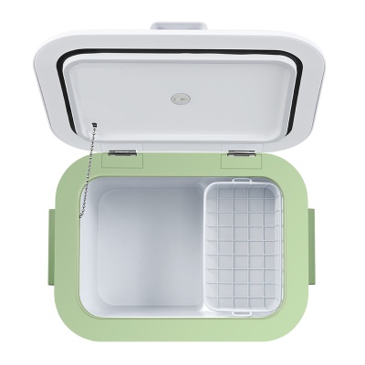 Мобильный холодильник HC-18P1 БИРЮСА