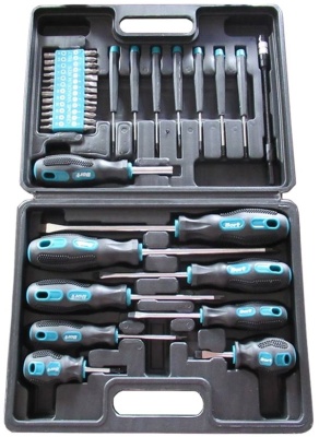 Набор инструментов Bort BTK-42 42 предмета (жесткий кейс)