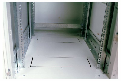 Шкаф коммутационный ЦМО (ШТК-М-42.6.10-3ААА) напольный 42U 600x1020мм пер.дв.металл задн.дв.стал.лист 2 бок.пан. направл.под закл.гайки 550кг серый 855мм 115.3кг 180град. 2030мм