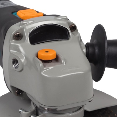 Bort Машина шлифовальная угловая аккумуляторная BWS-18Li-125 {18 В; Li-Ion ; 3 Ач; 9000 об/мин; 22,5 мм; 1,7 кг; 4 Ач; батарей 2 шт; аксессуаров 5 шт; гарантия 2 г} [93722340]