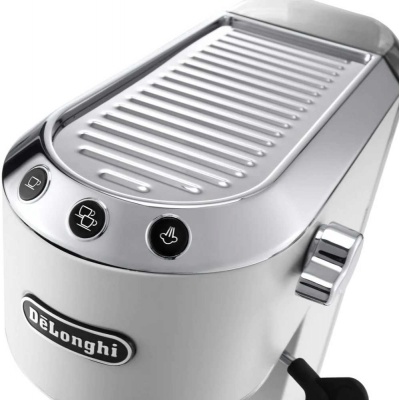 Кофеварка рожковая Delonghi EC685.W 1350Вт белый