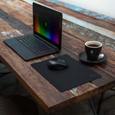 Игровой коврик для мыши Razer Goliathus Mobile Stealth Small Razer Goliathus Mobile Stealth (RZ02-01820500-R3M1)