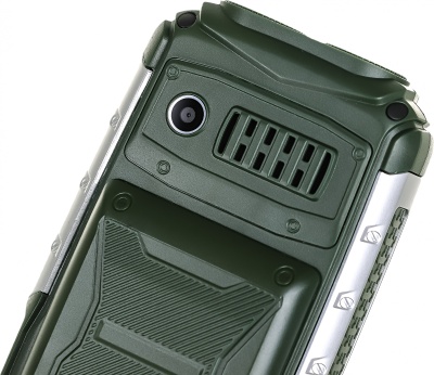 Мобильный телефон BQ 2430 Tank Power 32Mb зеленый/серебристый моноблок 2Sim 2.4" 240x320 0.3Mpix GSM900/1800 GSM1900 MP3 FM microSD max32Gb