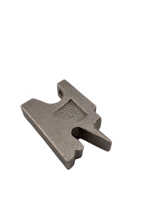 Брелок Обуховского завода Наковальня маленькая