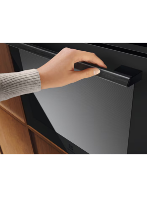 Встраиваемый духовой шкаф Electrolux EOE9P3XT