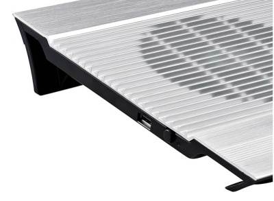 Подставка для ноутбука Deepcool N8 17"380x278x55мм 25дБ 4xUSB 2x 140ммFAN 1245г алюминий серебристый